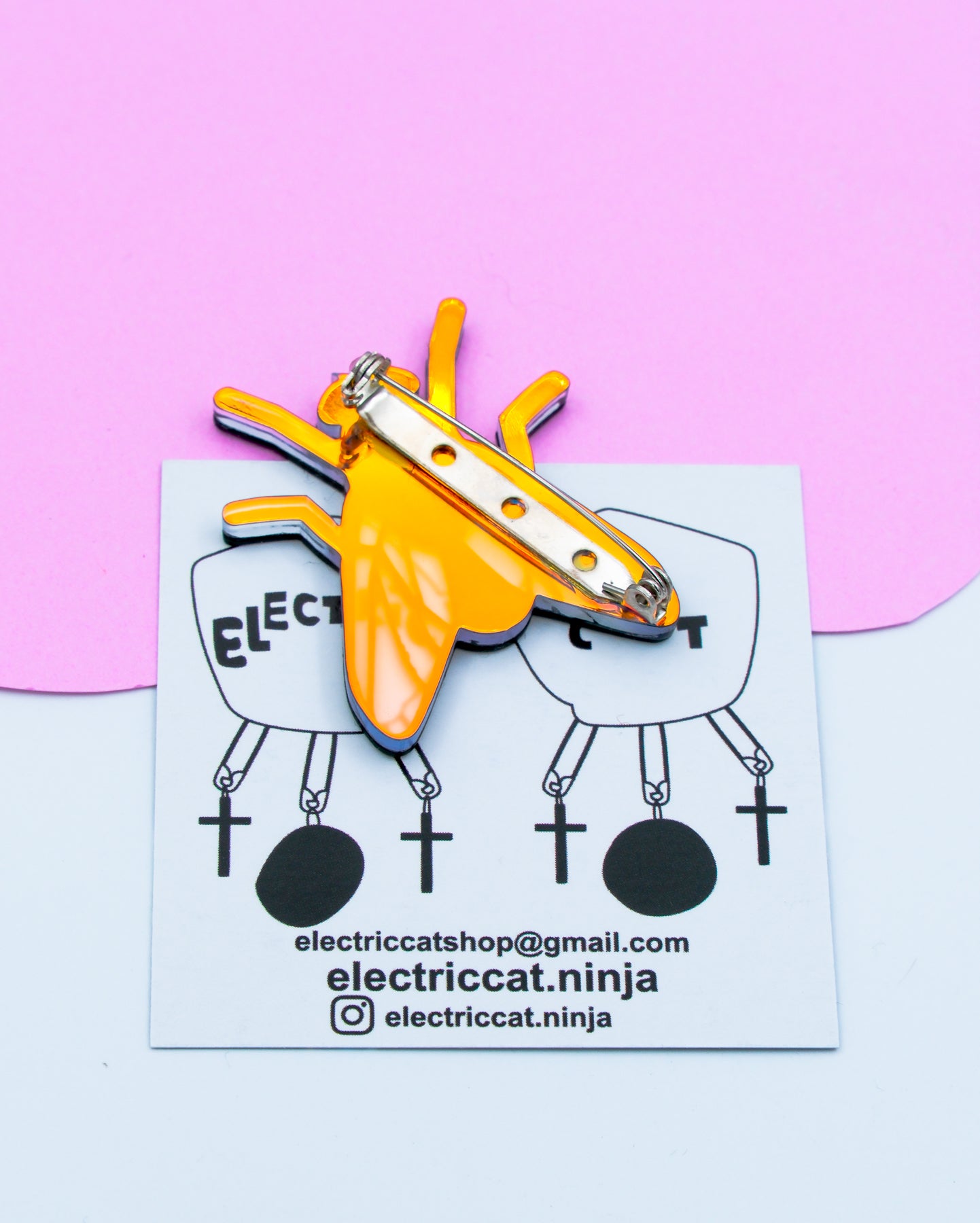 Fly Pin – Electric Cat